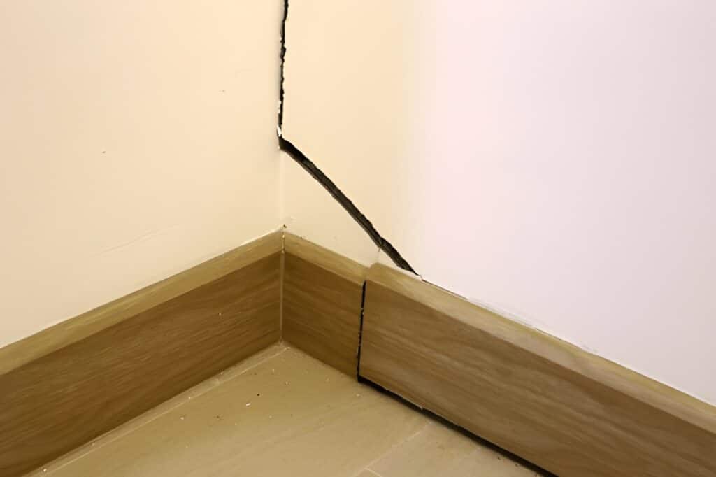 how to repair foundation crack