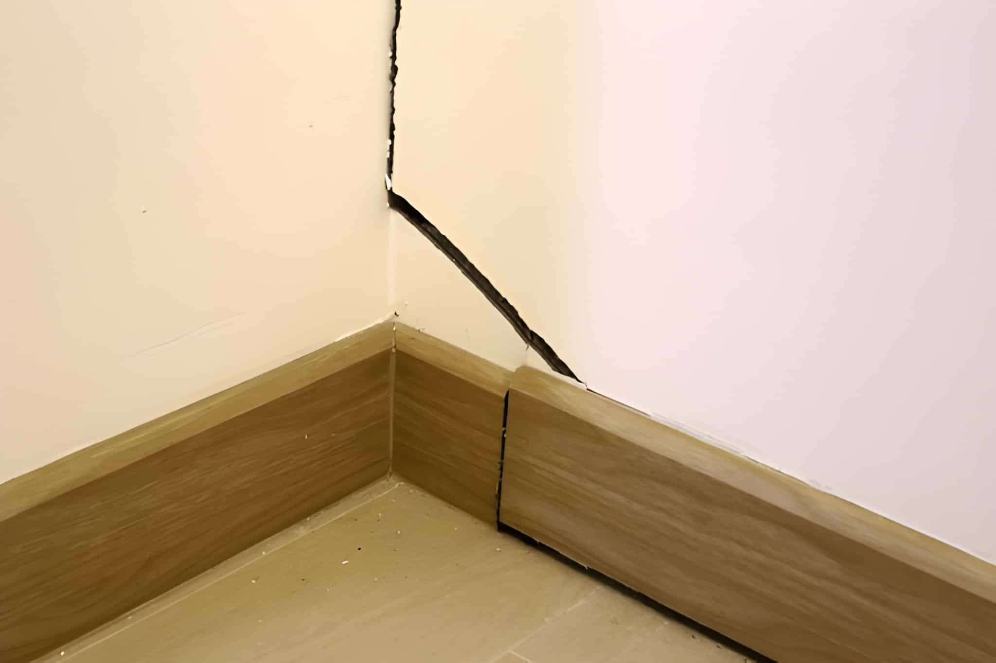 how to repair foundation crack